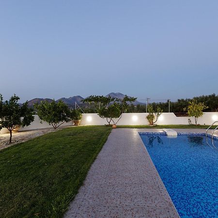 Marina Villa, A Nature Inspiring Retreat Perama  Exterior photo